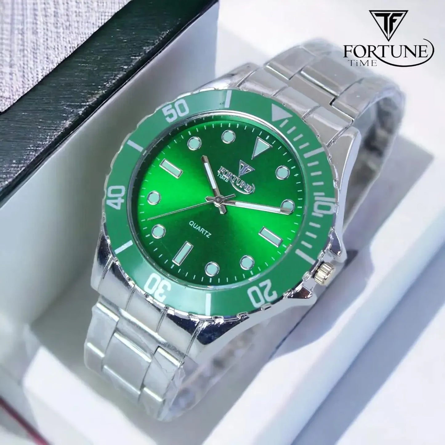 Men Fashion Simple Ghost Water Watches Stainless Steel